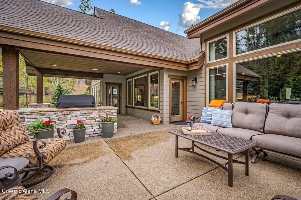 3455 E Winray Drive Hayden ID 83835