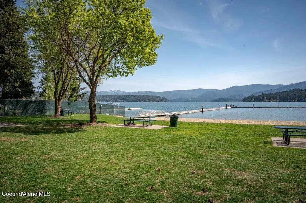 3455 E Winray Drive Hayden ID 83835