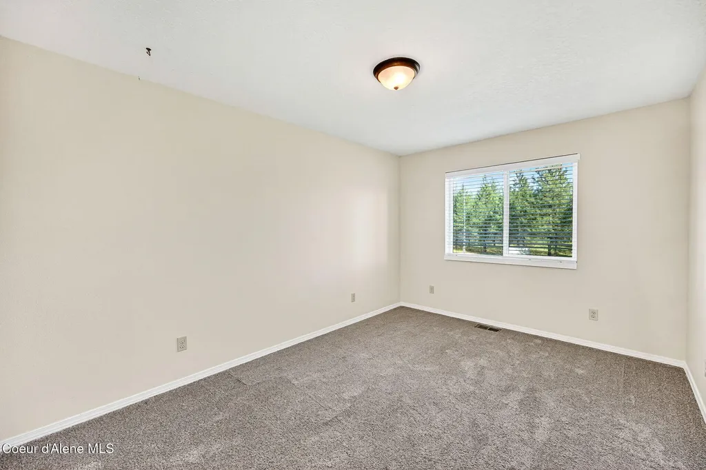 18341 W Highway 53 Rathdrum ID 83858