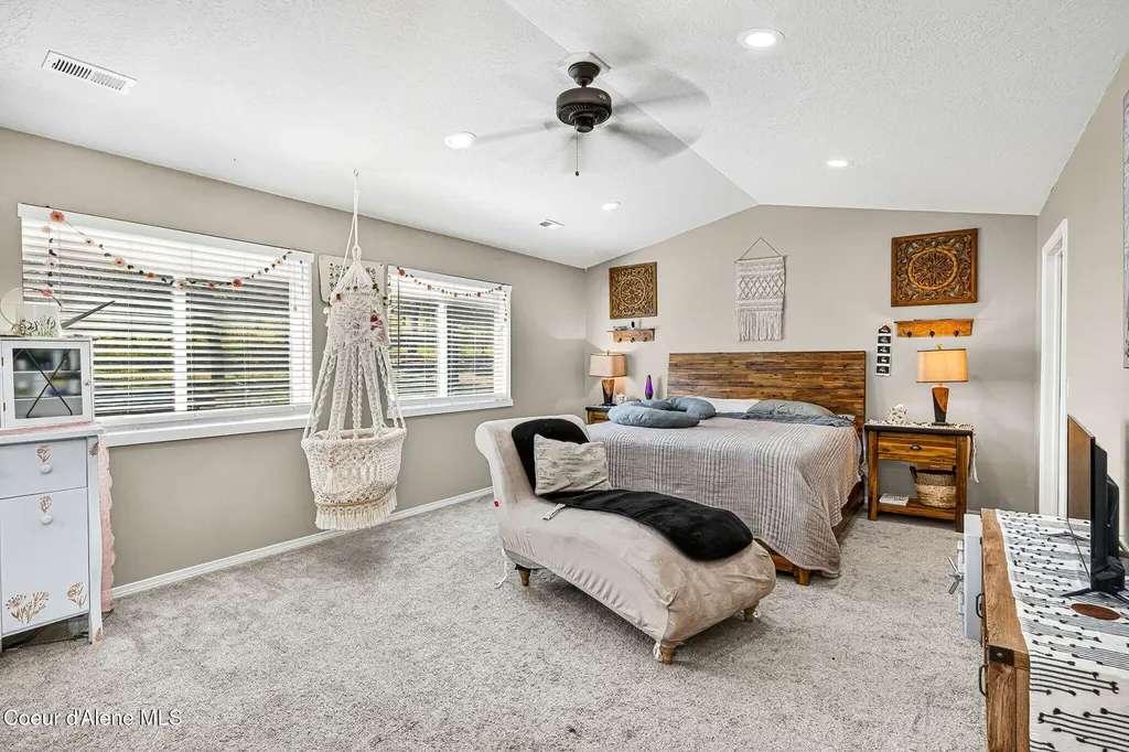 18341 W Highway 53 Rathdrum ID 83858