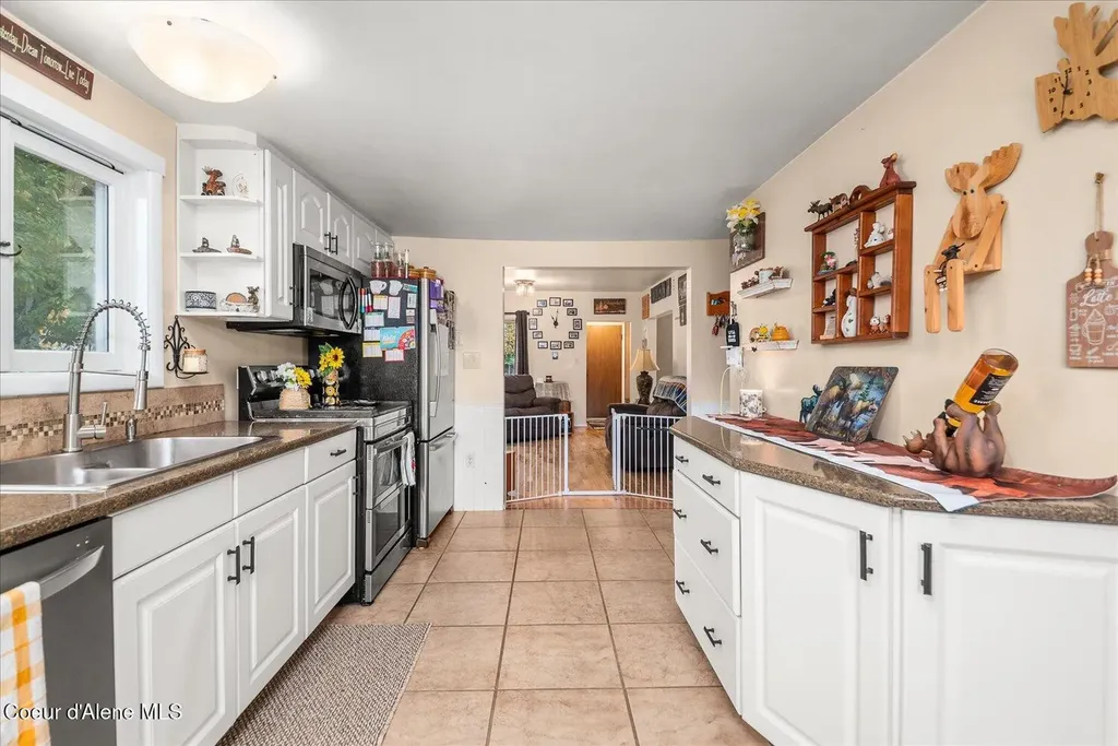 105 Lehigh Avenue Metaline Falls WA 99153