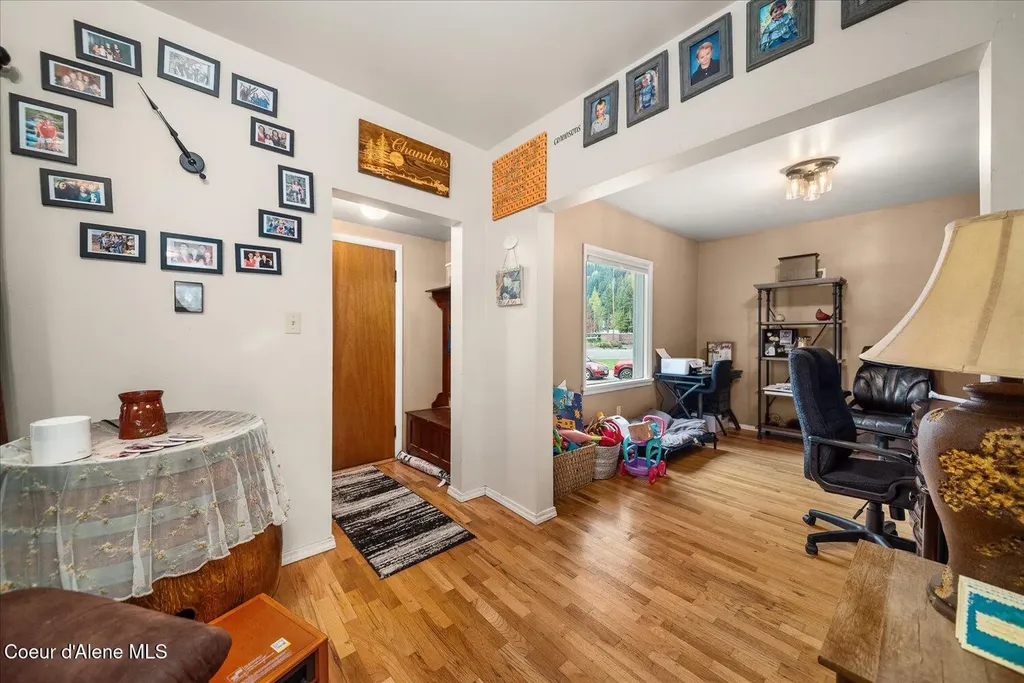 105 Lehigh Avenue Metaline Falls WA 99153