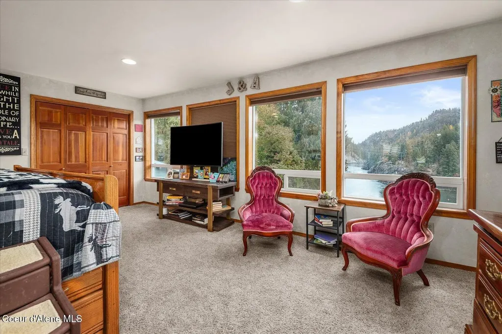 105 Lehigh Avenue Metaline Falls WA 99153