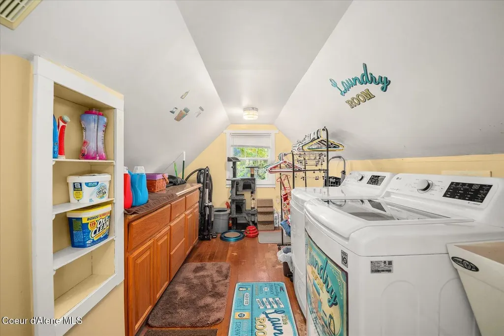 105 Lehigh Avenue Metaline Falls WA 99153