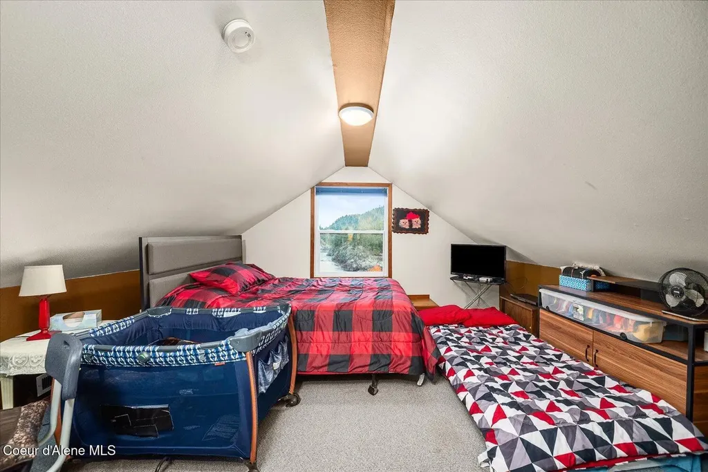 105 Lehigh Avenue Metaline Falls WA 99153