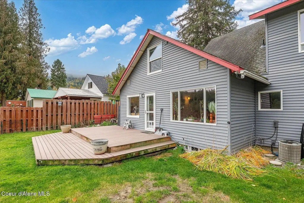 105 Lehigh Avenue Metaline Falls WA 99153