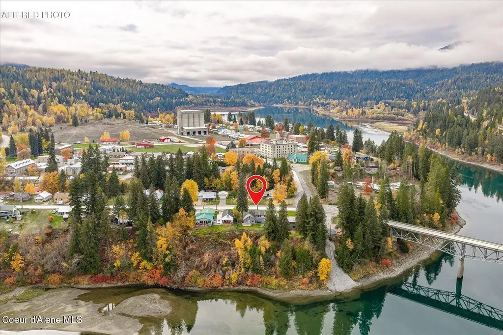 105 Lehigh Avenue Metaline Falls WA 99153