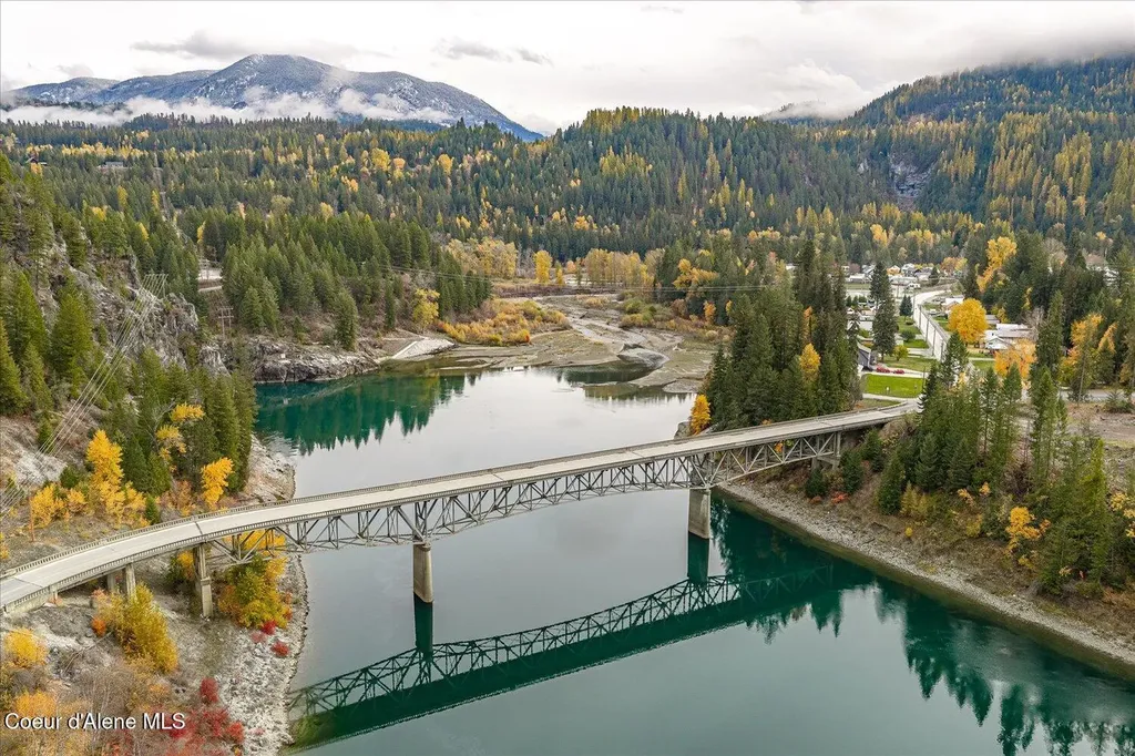 105 Lehigh Avenue Metaline Falls WA 99153