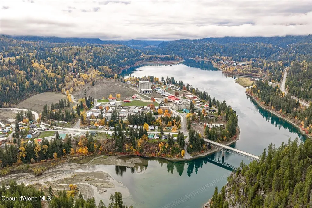 105 Lehigh Avenue Metaline Falls WA 99153