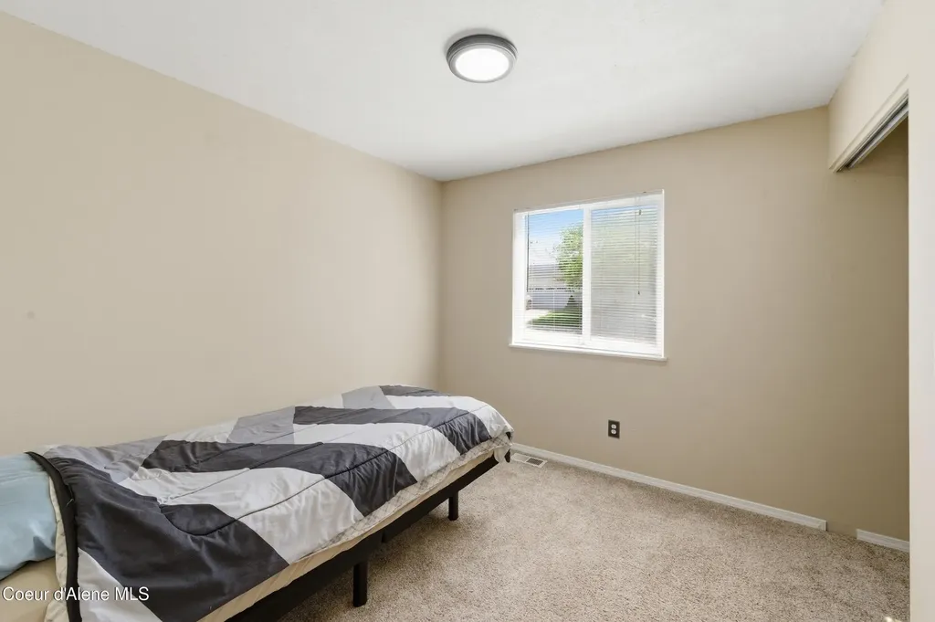 6637 W Silverado Street Rathdrum ID 83858
