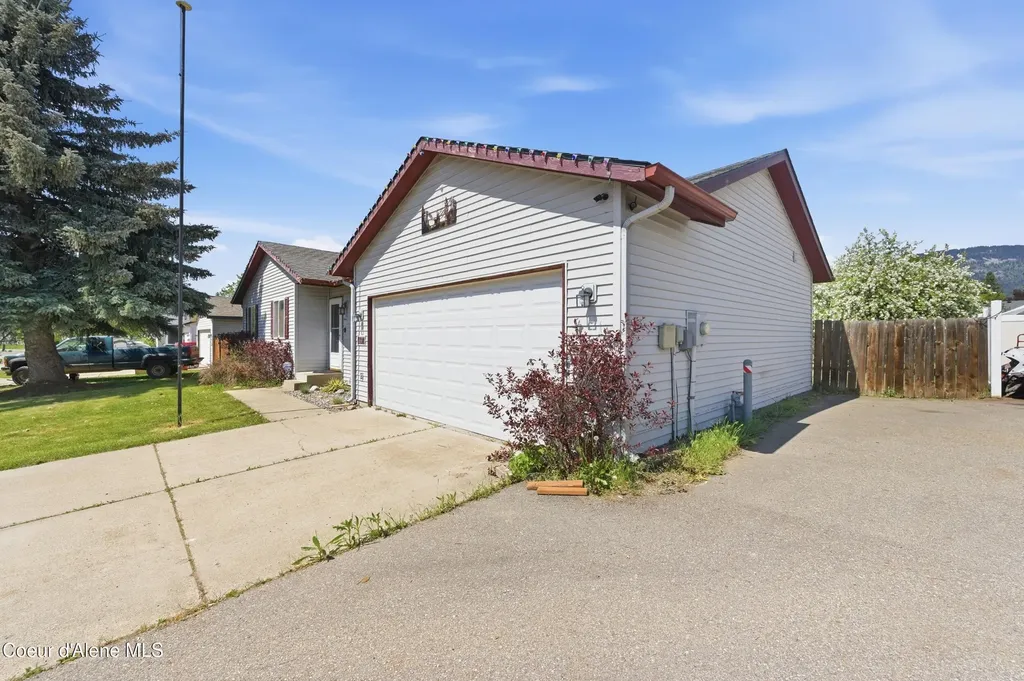 6637 W Silverado Street Rathdrum ID 83858