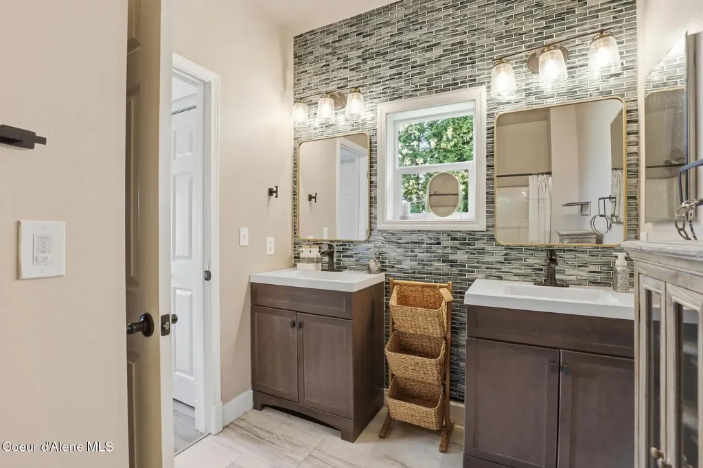 10957 N Danielle Road Hayden ID 83835