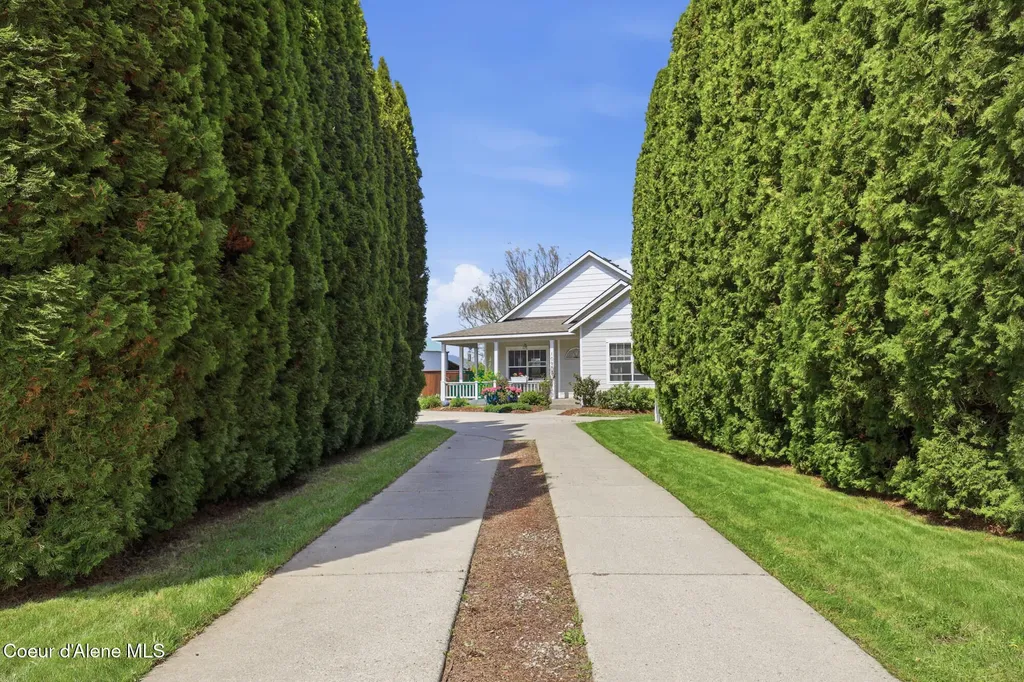 10957 N Danielle Road Hayden ID 83835