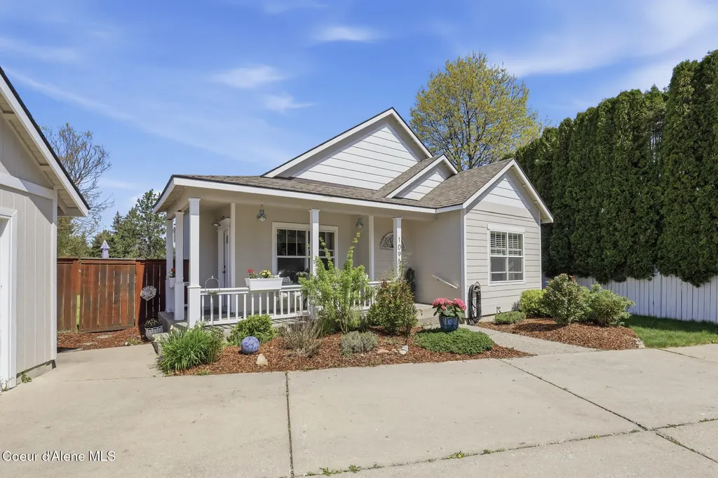 10957 N Danielle Road Hayden ID 83835