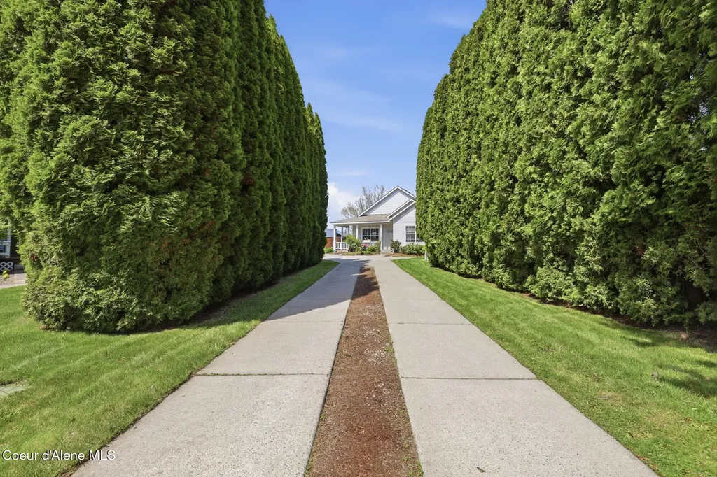 10957 N Danielle Road Hayden ID 83835