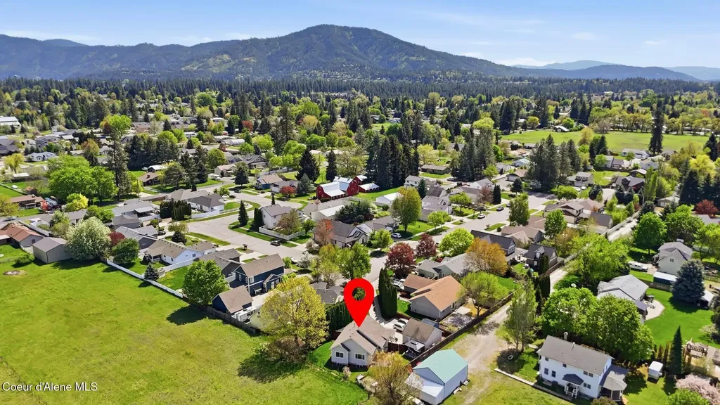 10957 N Danielle Road Hayden ID 83835