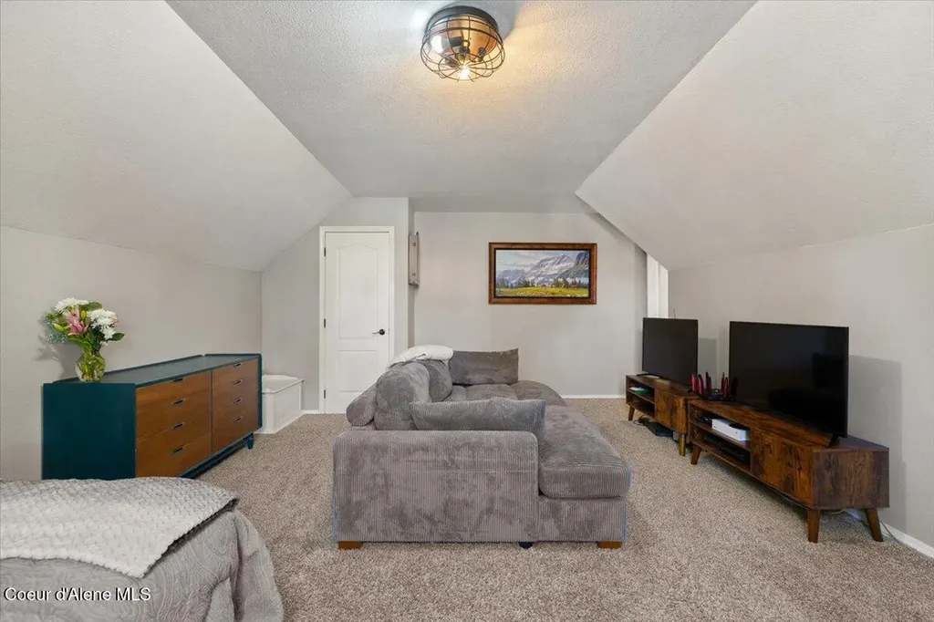 8521 N Audubon Drive Hayden ID 83835