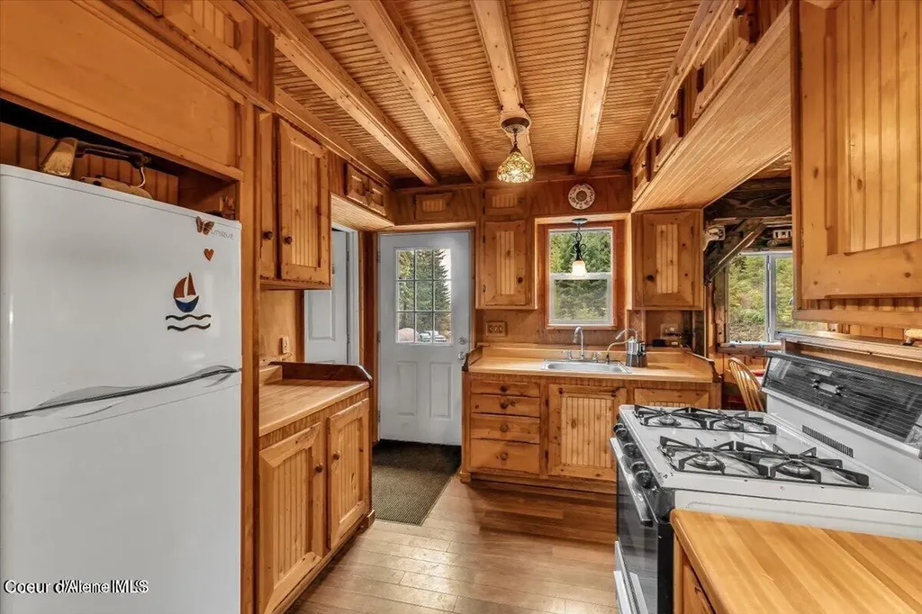 348 Spyglass Hill Road Careywood ID 83809