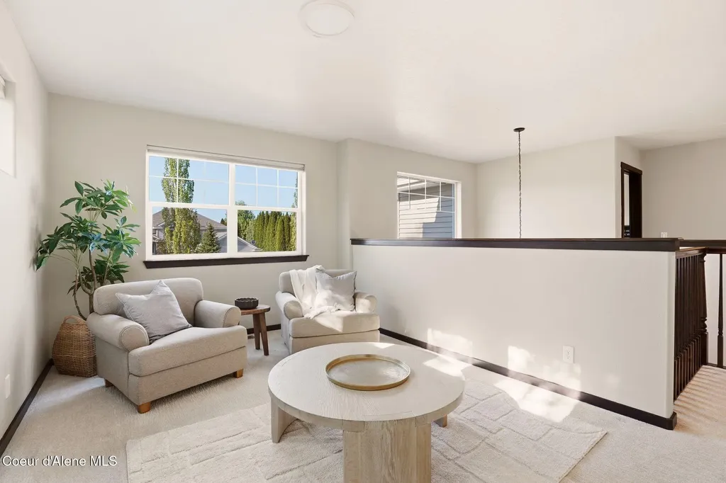 2548 W Blackberry Loop Hayden ID 83835