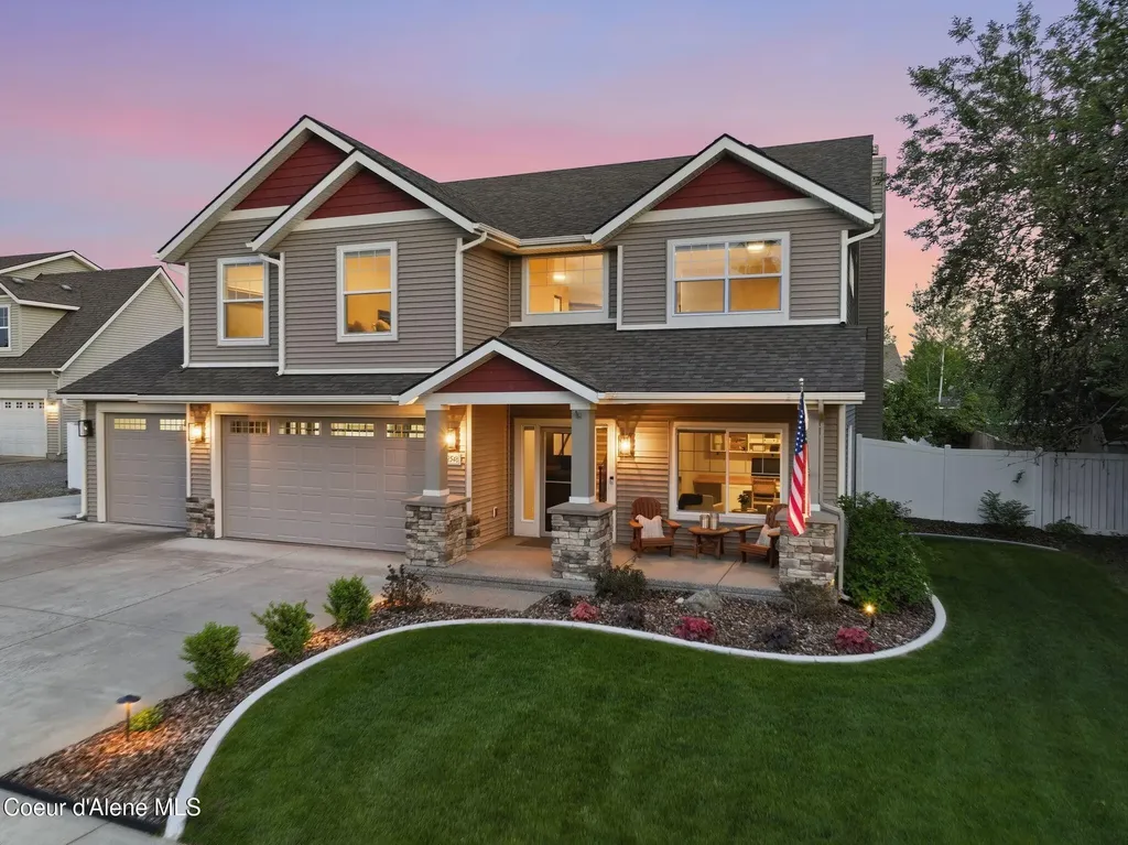 2548 W Blackberry Loop Hayden ID 83835