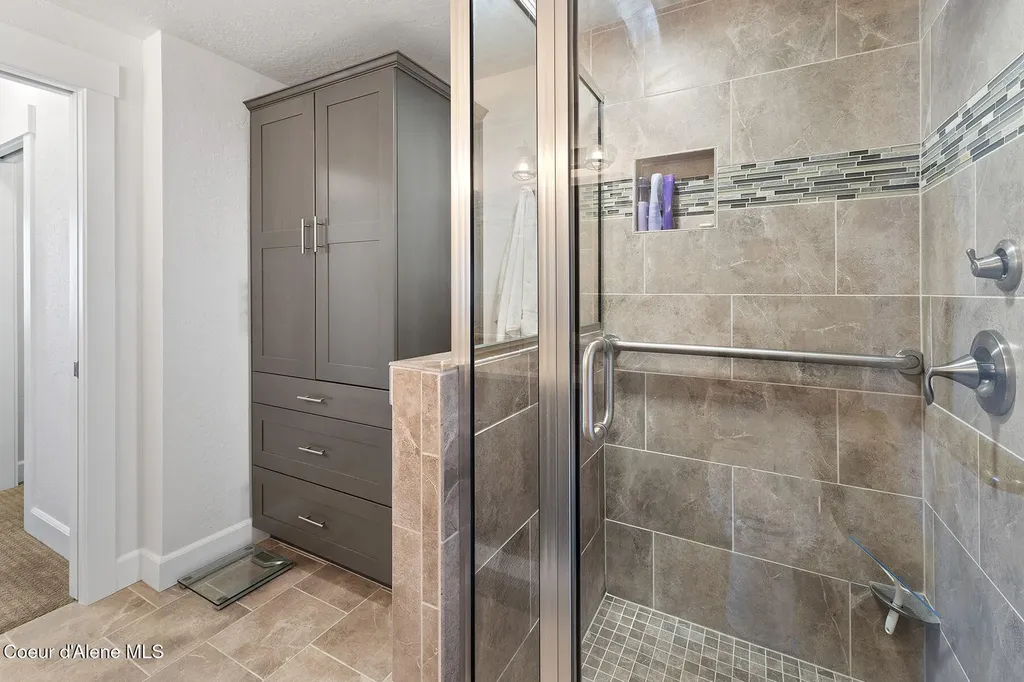 447 W Waterside Drive Post Falls ID 83854