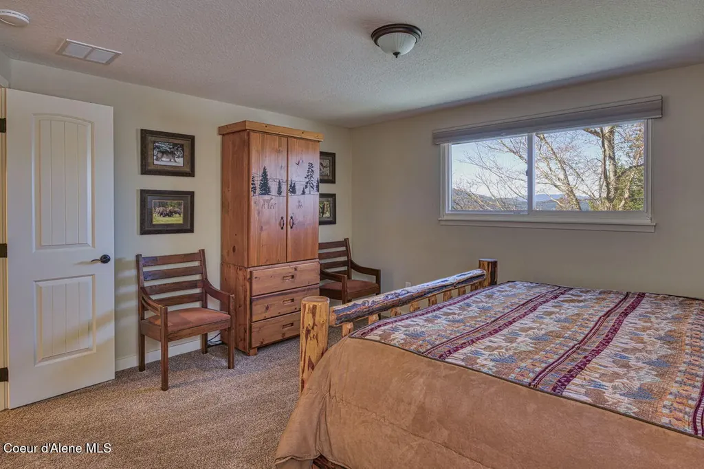 2310 Bottle Bay Road Sagle ID 83860