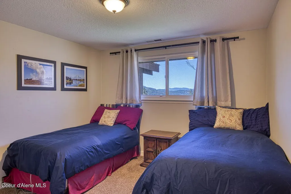 2310 Bottle Bay Road Sagle ID 83860