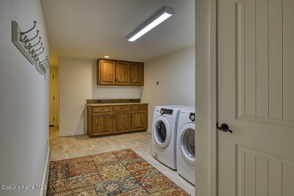 2310 Bottle Bay Road Sagle ID 83860