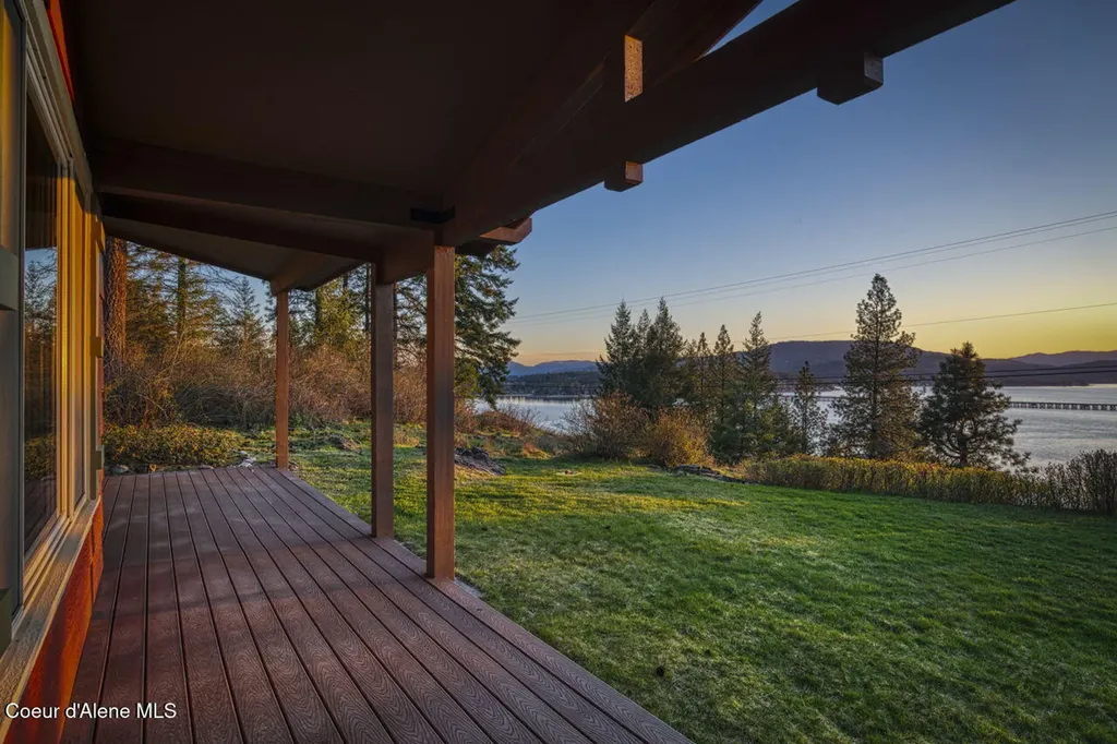 2310 Bottle Bay Road Sagle ID 83860