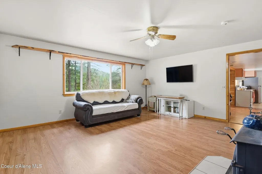 73894 U.s. 2 Moyie Springs ID 83845