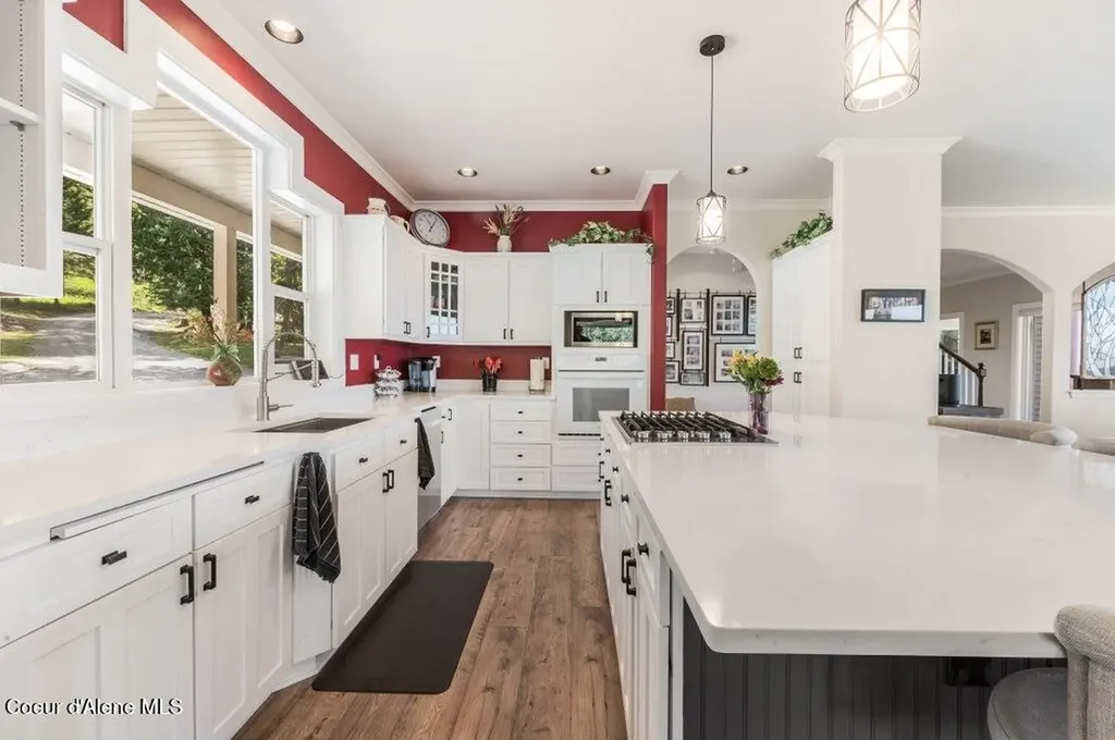 90 Riverview Circle Sandpoint ID 83864