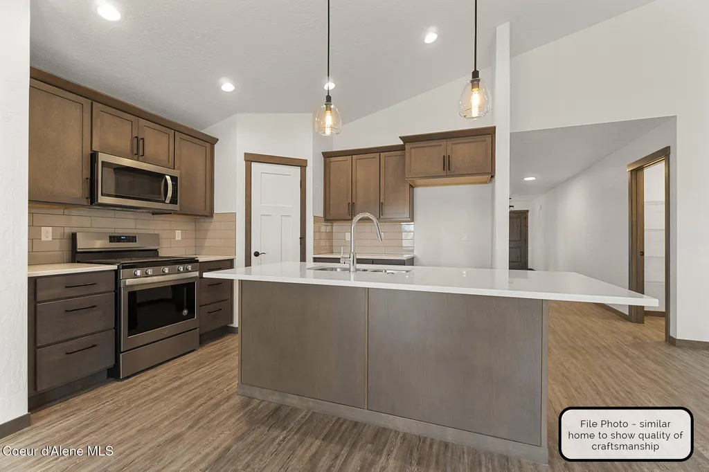 796 E Valley Street S Oldtown ID 83822
