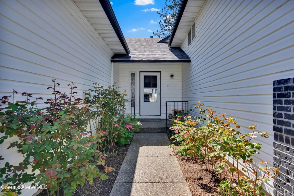 602 E Kokanee Drive Post Falls ID 83854