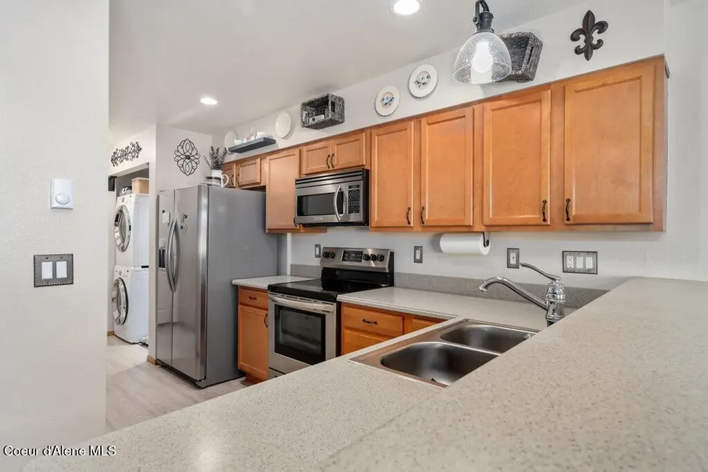3379 E Brownstone Court Post Falls ID 83854