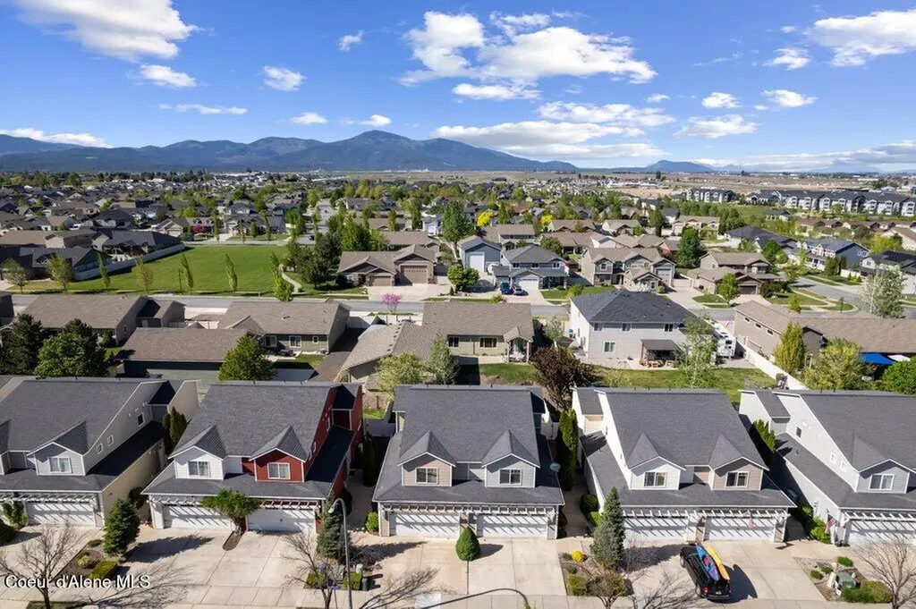 3379 E Brownstone Court Post Falls ID 83854