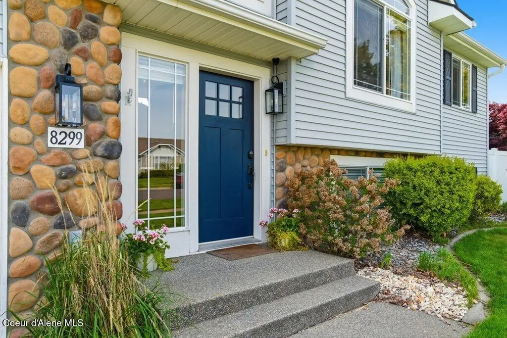 8299 N Raspberry Lane Hayden ID 83835