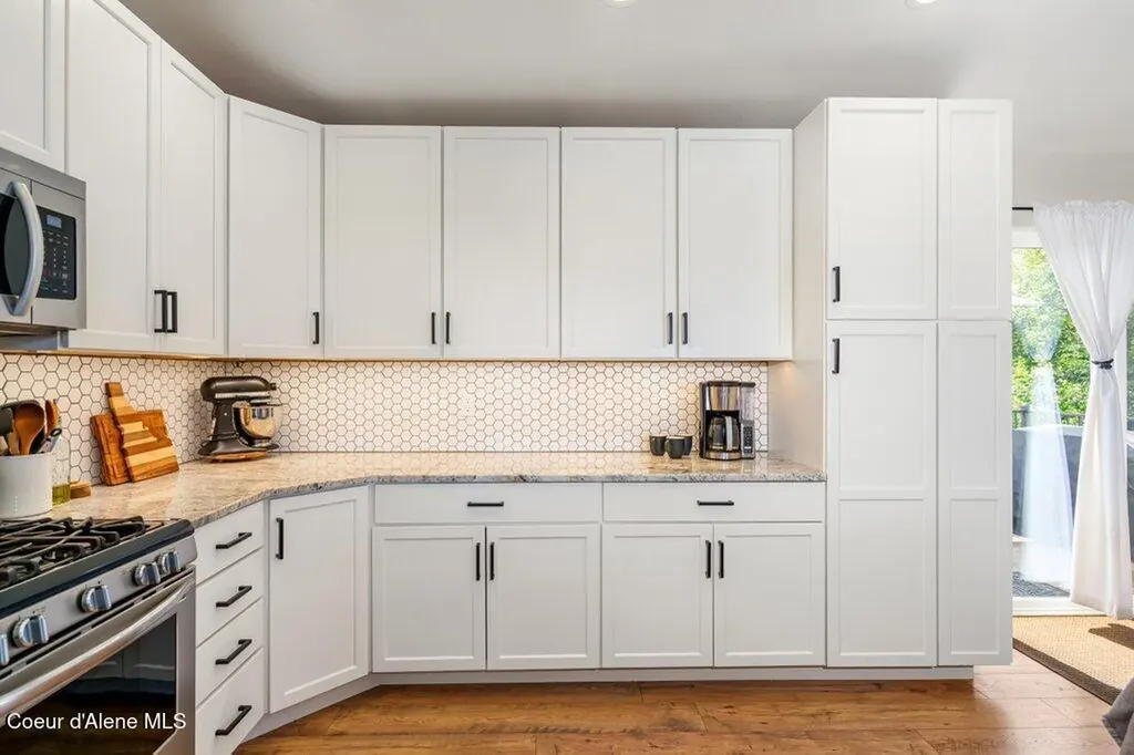 8299 N Raspberry Lane Hayden ID 83835