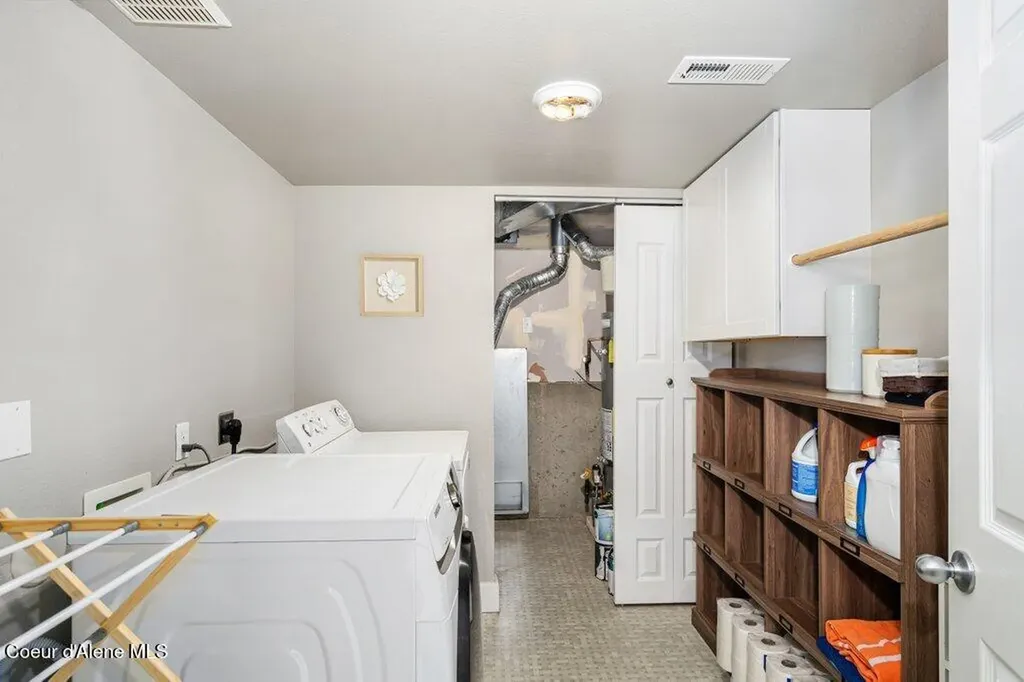 8299 N Raspberry Lane Hayden ID 83835