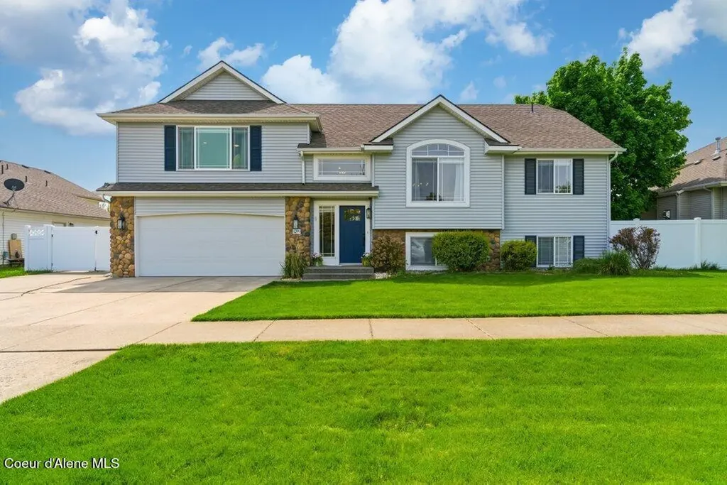 8299 N Raspberry Lane Hayden ID 83835