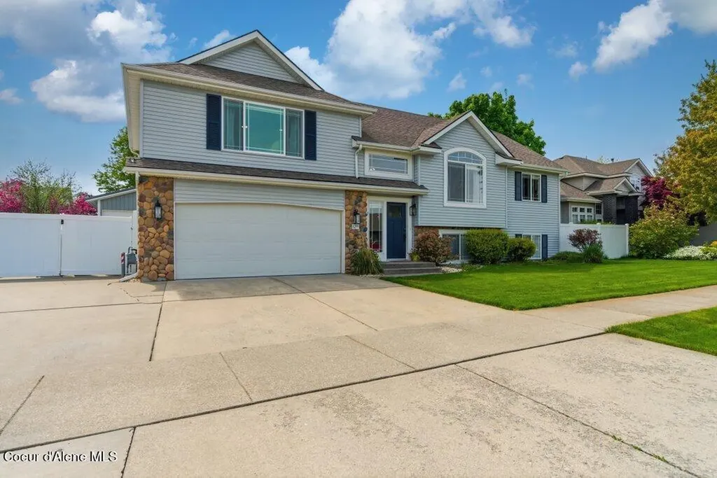8299 N Raspberry Lane Hayden ID 83835
