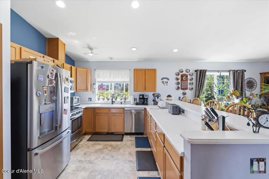 2037 E Yellow Pine Avenue Athol ID 83801