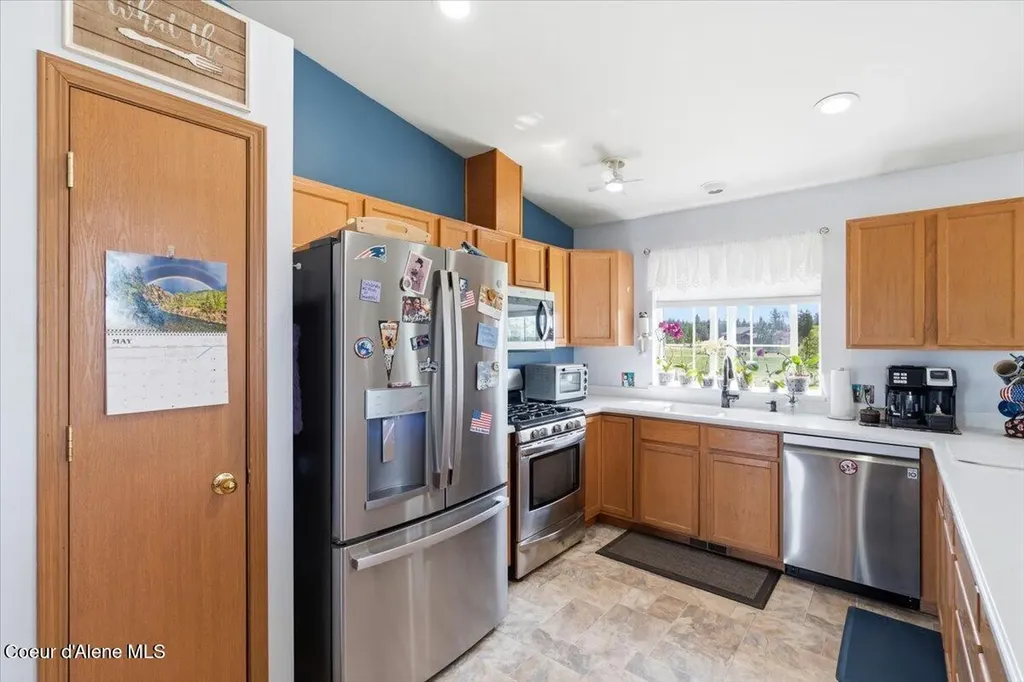 2037 E Yellow Pine Avenue Athol ID 83801