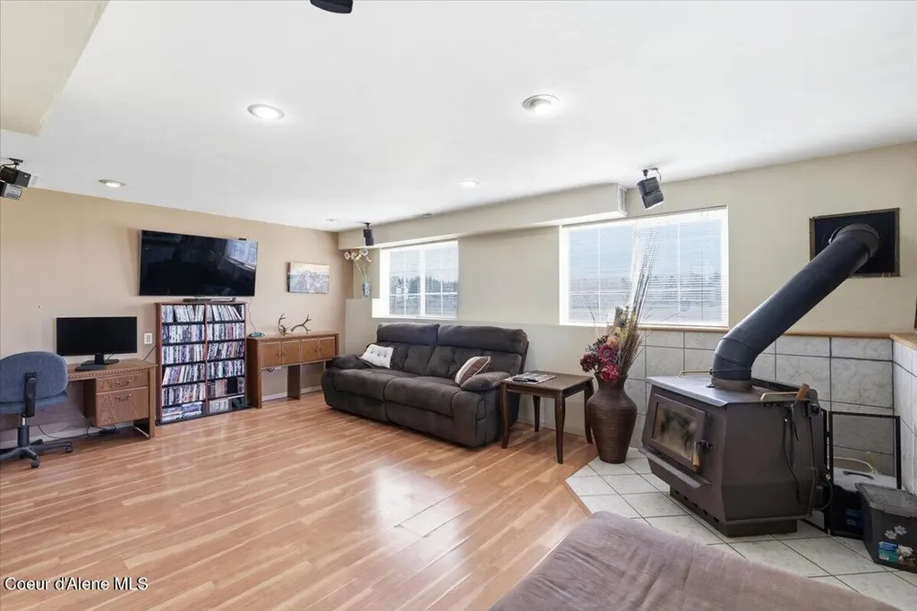 2037 E Yellow Pine Avenue Athol ID 83801