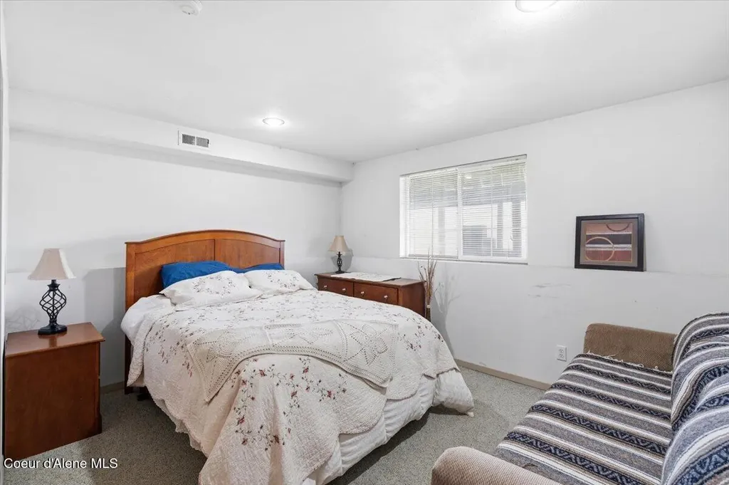 2037 E Yellow Pine Avenue Athol ID 83801