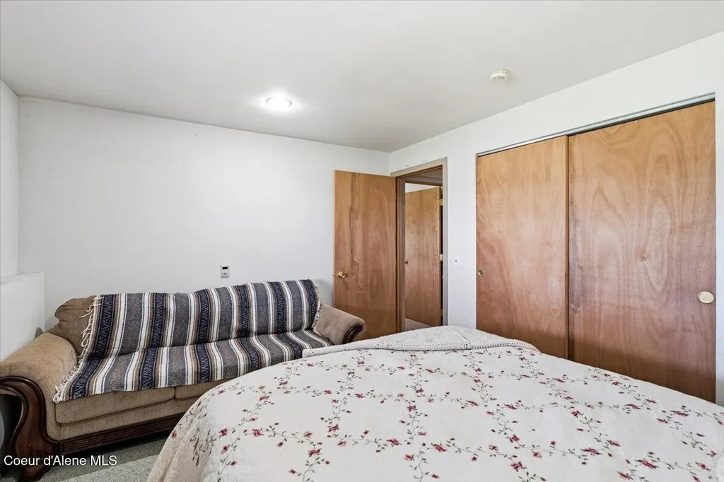 2037 E Yellow Pine Avenue Athol ID 83801
