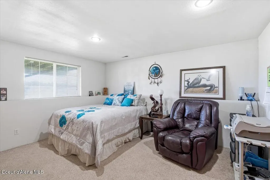 2037 E Yellow Pine Avenue Athol ID 83801