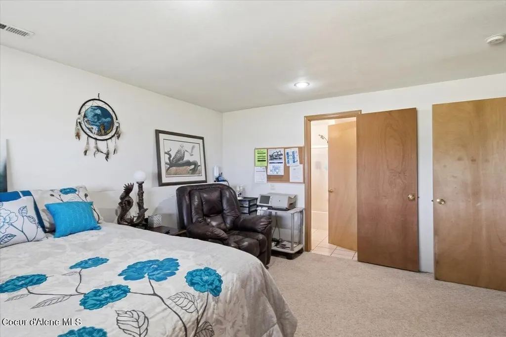 2037 E Yellow Pine Avenue Athol ID 83801