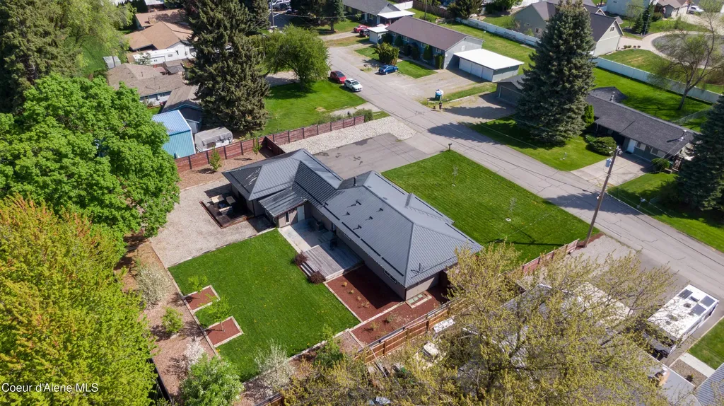 9347 N Baack Road Hayden ID 83835