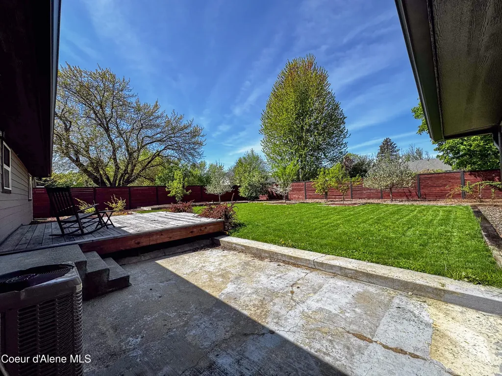 9347 N Baack Road Hayden ID 83835