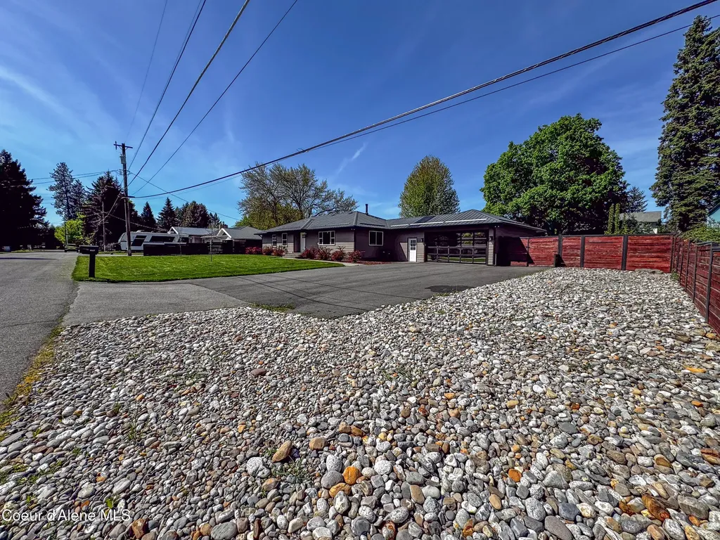 9347 N Baack Road Hayden ID 83835